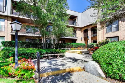 3 The Court Of Harborside Court #208, Northbrook, IL 60062 - Photo 1