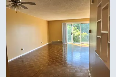 9605 S Komensky Avenue #202, Oak Lawn, IL 60453 - Photo 3