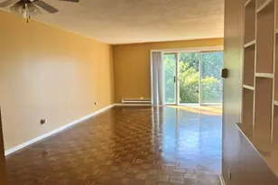 9605 S Komensky Ave, Oak Lawn, IL 60453 - Photo 3