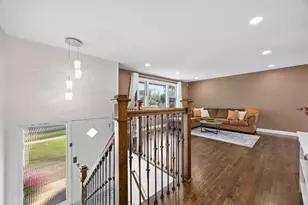 1138 Timber Ln, Darien, IL 60561 - Photo 5