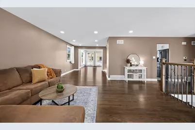 1138 Timber Lane, Darien, IL 60561 - Photo 9