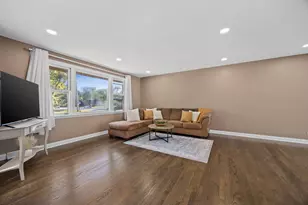 1138 Timber Ln, Darien, IL 60561 - Photo 7