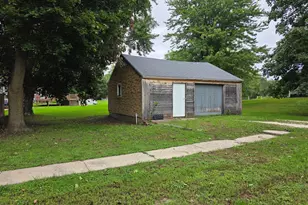 213 S Fremont St, Tampico, IL 61283 - Photo 13