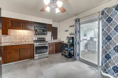 741 Surrey Drive, Streamwood, IL 60107 - Photo 9