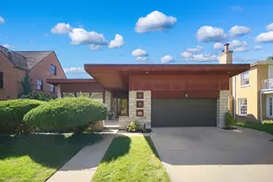 9336 S Bell Ave, Chicago, IL 60643 - Photo 1