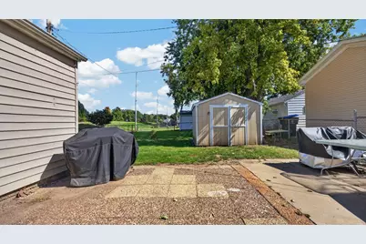 1121 N State Street, Bloomington, IL 61701 - Photo 21