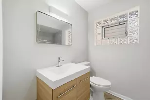 7259 S Fairfield Ave, Chicago, IL 60629 - Photo 17