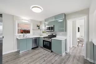 7259 S Fairfield Ave, Chicago, IL 60629 - Photo 9