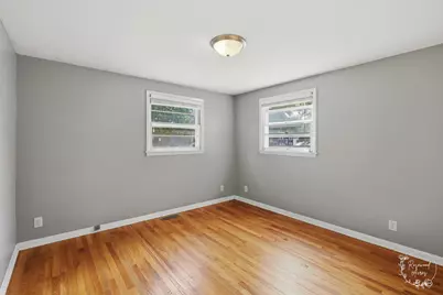 259 N Monroe Avenue, Bradley, IL 60915 - Photo 9