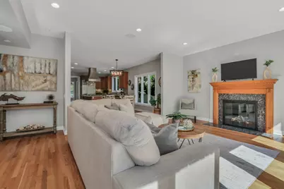 5153 Farwell Avenue, Skokie, IL 60077 - Photo 13