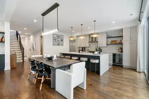 2422 W Lyndale St, Chicago, IL 60647 - Photo 11