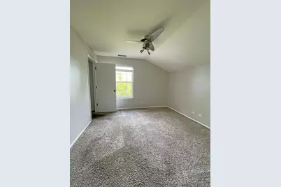 238 Green Knoll Lane #238, Streamwood, IL 60107 - Photo 13