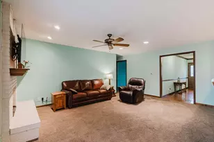 113 Diane Dr, Lexington, IL 61753 - Photo 11