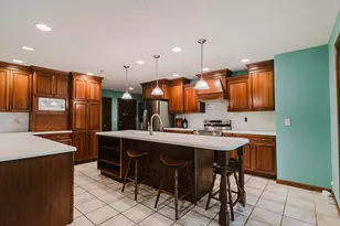 113 Diane Dr, Lexington, IL 61753 - Photo 5