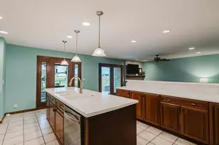 113 Diane Dr, Lexington, IL 61753 - Photo 9