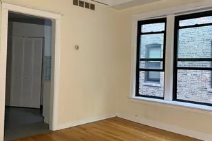 1000 W Argyle St, Chicago, IL 60640 - Photo 13