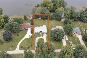 1930 Bittersweet Dr, Saint Anne, IL 60964 - Photo 35