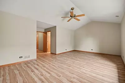 3 4 Seasons Court, Elmhurst, IL 60126 - Photo 15