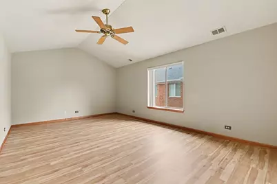 3 4 Seasons Court, Elmhurst, IL 60126 - Photo 13