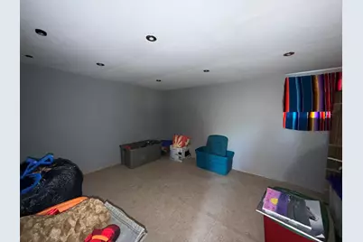 930 W Park Avenue, Joliet, IL 60436 - Photo 19