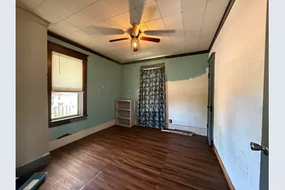 930 W Park Avenue, Joliet, IL 60436 - Photo 11