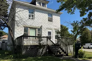 930 W Park Ave, Joliet, IL 60436 - Photo 1
