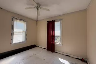 930 W Park Ave, Joliet, IL 60436 - Photo 9