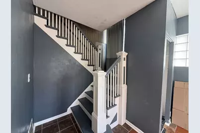 930 W Park Avenue, Joliet, IL 60436 - Photo 3