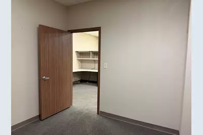 773 W Lincoln Boulevard #402, Freeport, IL 61032 - Photo 9