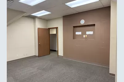 773 W Lincoln Boulevard #402, Freeport, IL 61032 - Photo 5