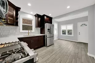 3805 W 63rd Pl, Chicago, IL 60629 - Photo 9