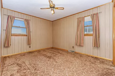 715 W Grant Avenue, Pontiac, IL 61764 - Photo 17