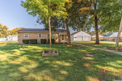 715 W Grant Avenue, Pontiac, IL 61764 - Photo 39