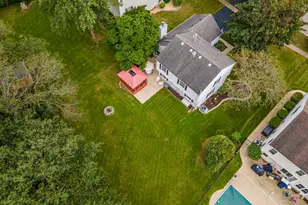 930 Ridgewood Dr, Cary, IL 60013 - Photo 43