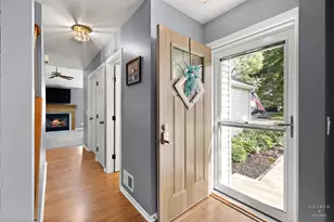 930 Ridgewood Dr, Cary, IL 60013 - Photo 3
