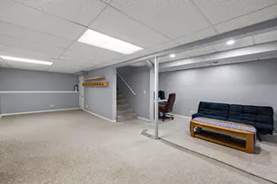 930 Ridgewood Dr, Cary, IL 60013 - Photo 23
