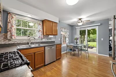 930 Ridgewood Drive, Cary, IL 60013 - Photo 17