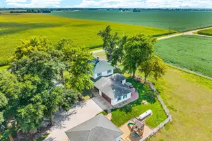 9101 Old Silo Rd, Clifton, IL 61727 - Photo 59