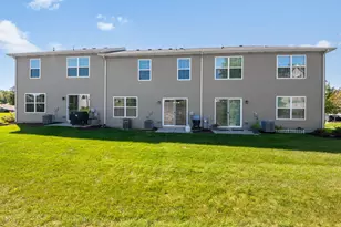 7103 Hidden Green Cir, Fox Lake, IL 60020 - Photo 21