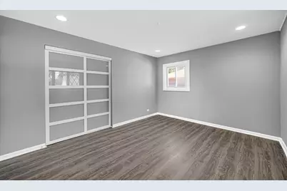 8930 Saratoga Drive, Bridgeview, IL 60455 - Photo 15