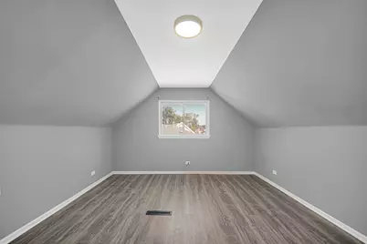 8930 Saratoga Drive, Bridgeview, IL 60455 - Photo 19
