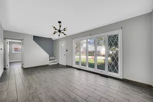 8930 Saratoga Dr, Bridgeview, IL 60455 - Photo 7