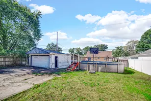 8930 Saratoga Dr, Bridgeview, IL 60455 - Photo 27