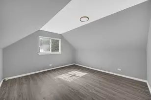 8930 Saratoga Dr, Bridgeview, IL 60455 - Photo 21