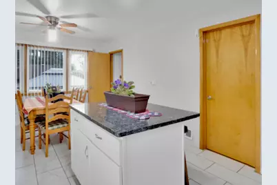 8901 S 49th Court, Oak Lawn, IL 60453 - Photo 17