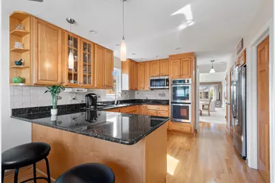 4933 N Sayre Avenue, Chicago, IL 60656 - Photo 13