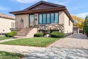4933 N Sayre Ave, Chicago, IL 60656 - Photo 1