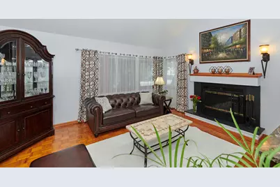 9041 Delphia Avenue, Des Plaines, IL 60016 - Photo 13