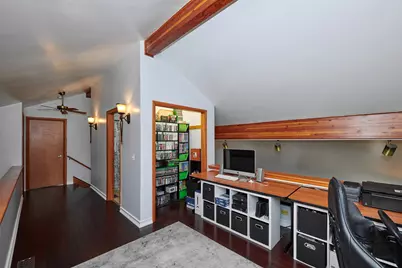 9041 Delphia Avenue, Des Plaines, IL 60016 - Photo 31