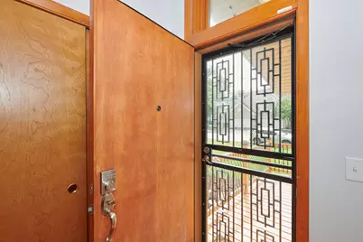 9041 Delphia Avenue, Des Plaines, IL 60016 - Photo 35